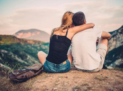 Кто чаще говорит «я тебя люблю» первым: мужчины или женщины?
